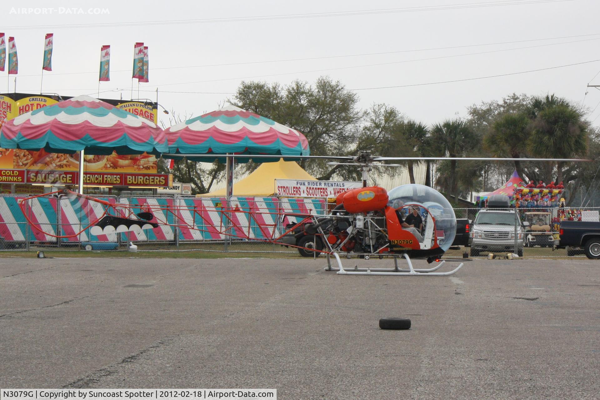 N3079G, 1964 Bell 47G-3B-1 Sioux C/N 2921, Batcopter performing flights at the Florida State Fair