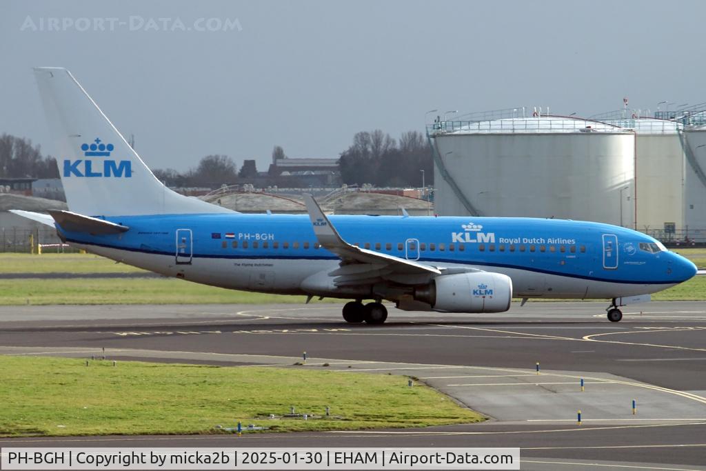 PH-BGH, 2009 Boeing 737-7K2 C/N 38053, Taxiing