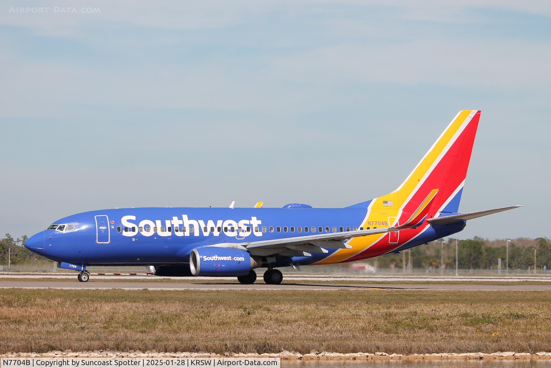N7704B, 2004 Boeing 737-7BD C/N 33918, Southwest Flight 2034 taxis at Southwest Florida International Airport prior to flight to Baltimore-Washington International Airport