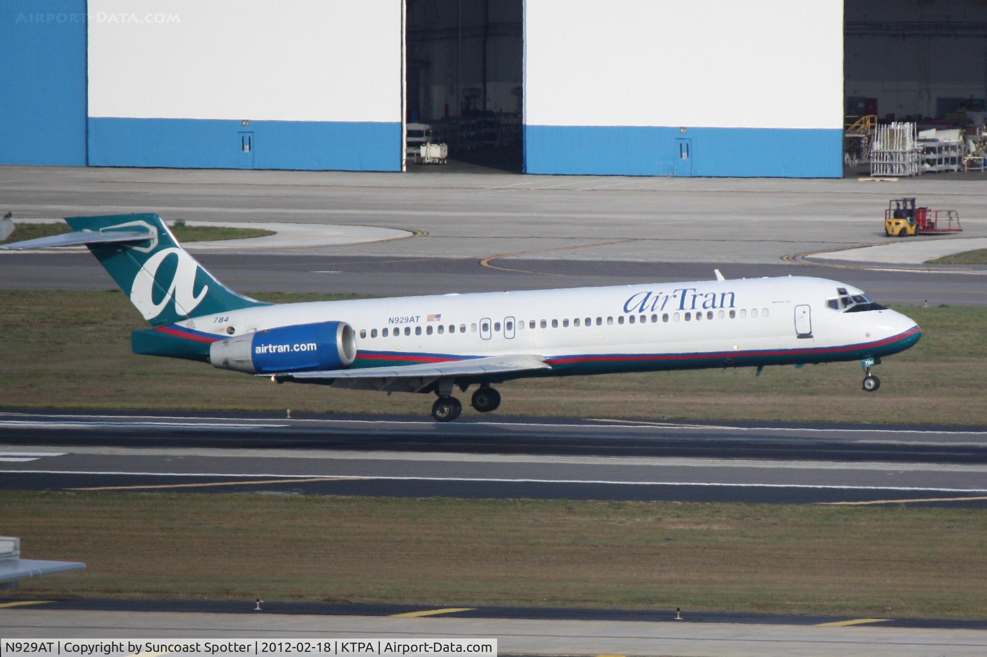N929AT, 2000 Boeing 717-200 C/N 55075, AirTran Flight 1038 arrives on Runway 19L at Tampa International Airport following a flight from Pittsburgh International Airport