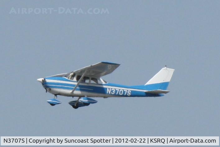 N3707S, 1963 Cessna 172E C/N 17250907, N3707S departs Runway 22 at Sarasota-Bradenton International Airport