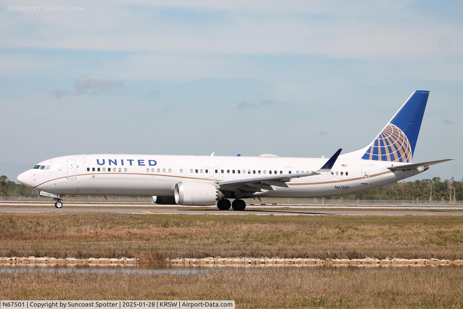 N67501, 2018 Boeing 737-9 MAX C/N 43430, United Flight 661 taxis at Southwest Florida International Airport prior to flight to Newark-Liberty International Airport