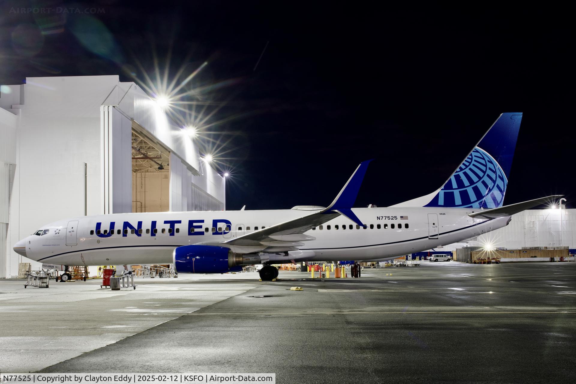 N77525, 2010 Boeing 737-824 C/N 31659, SFO 2025