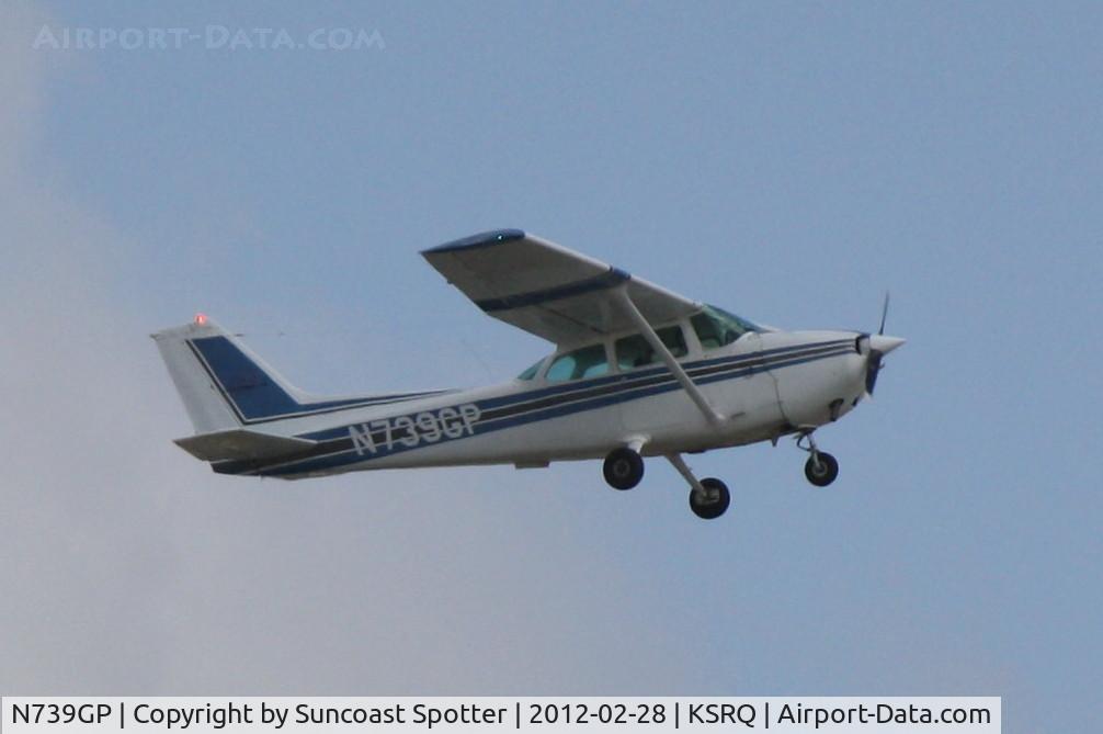 N739GP, 1978 Cessna 172N C/N 17270534, N739GP departs Runway 14 at Sarasota-Bradenton International Airport