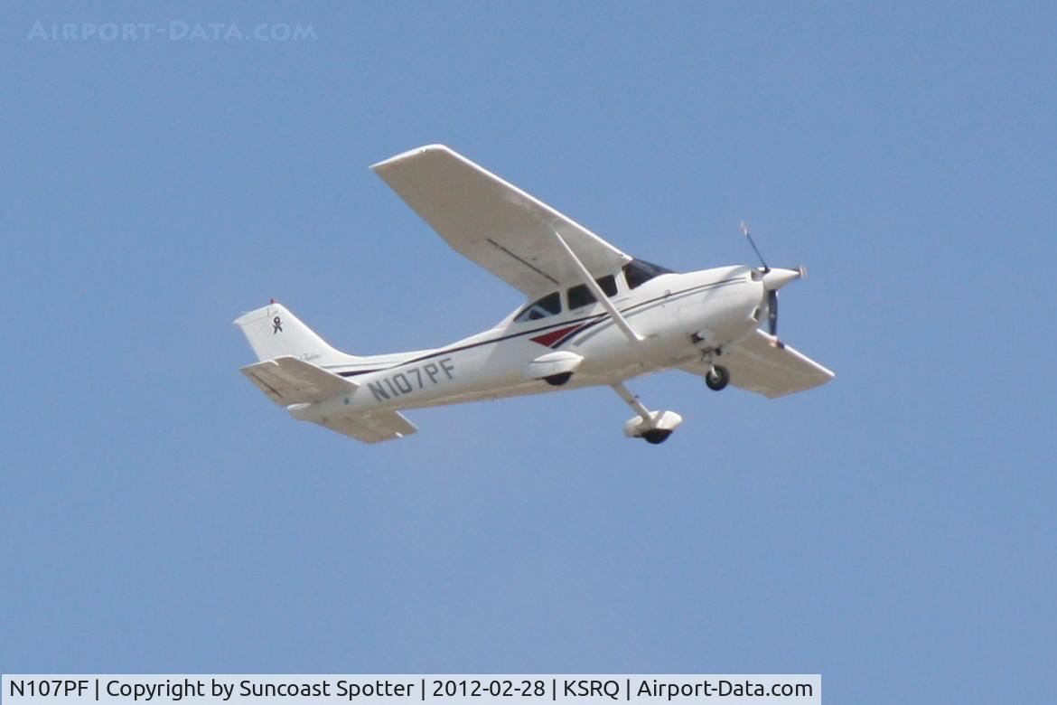 N107PF, 1998 Cessna 182S Skylane C/N 18280220, N107PF departs Runway 14 at Sarasota-Bradenton International Airport