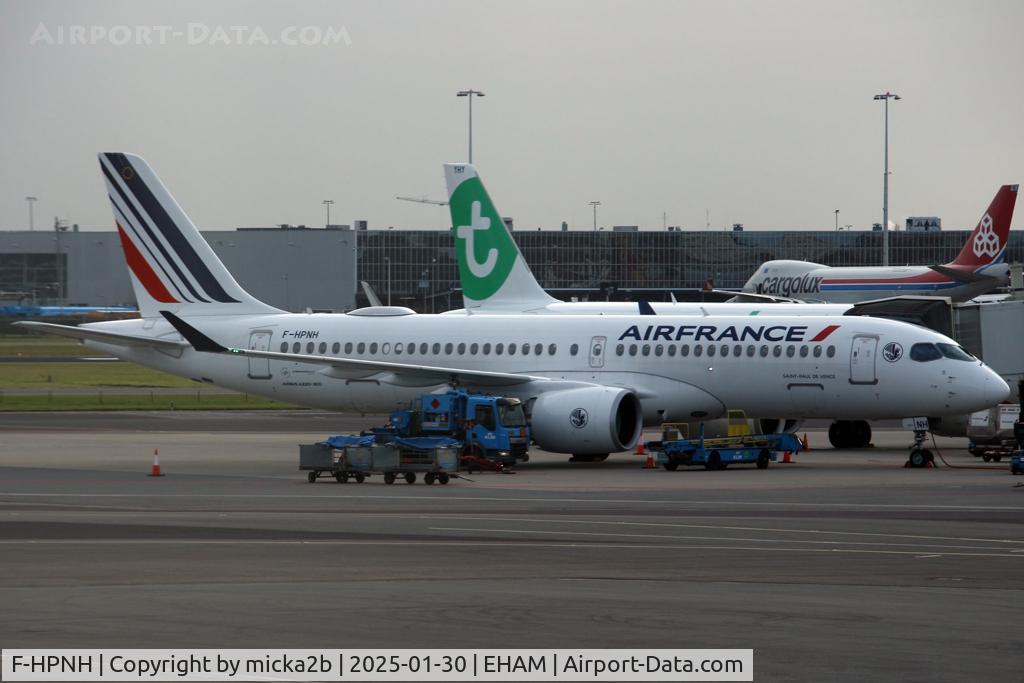 F-HPNH, 2024 Airbus A220-300 C/N 55275, Parked