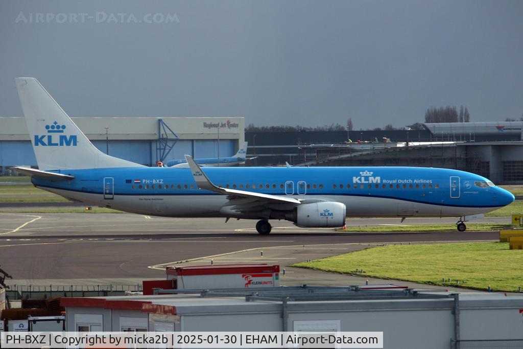 PH-BXZ, 2008 Boeing 737-8K2 C/N 30368, Taxiing