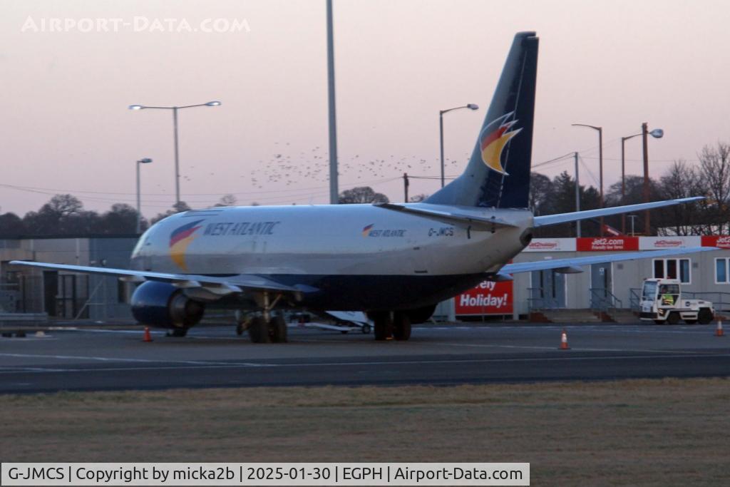 G-JMCS, 1990 Boeing 737-4Y0 C/N 24903, Parked