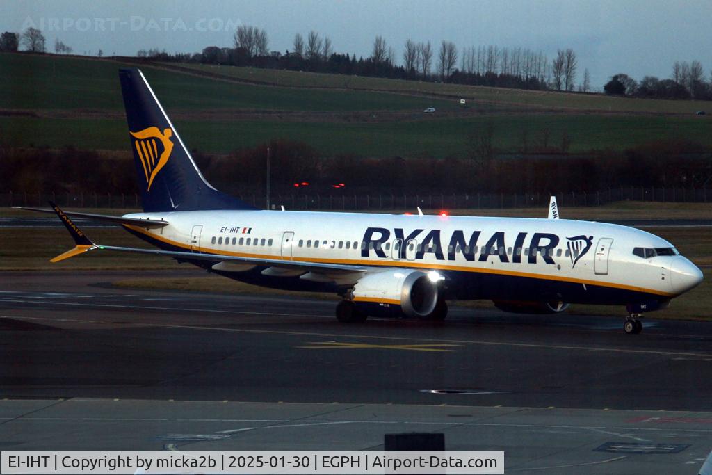 EI-IHT, 2023 Boeing 737-8 MAX C/N 62365, Taxiing