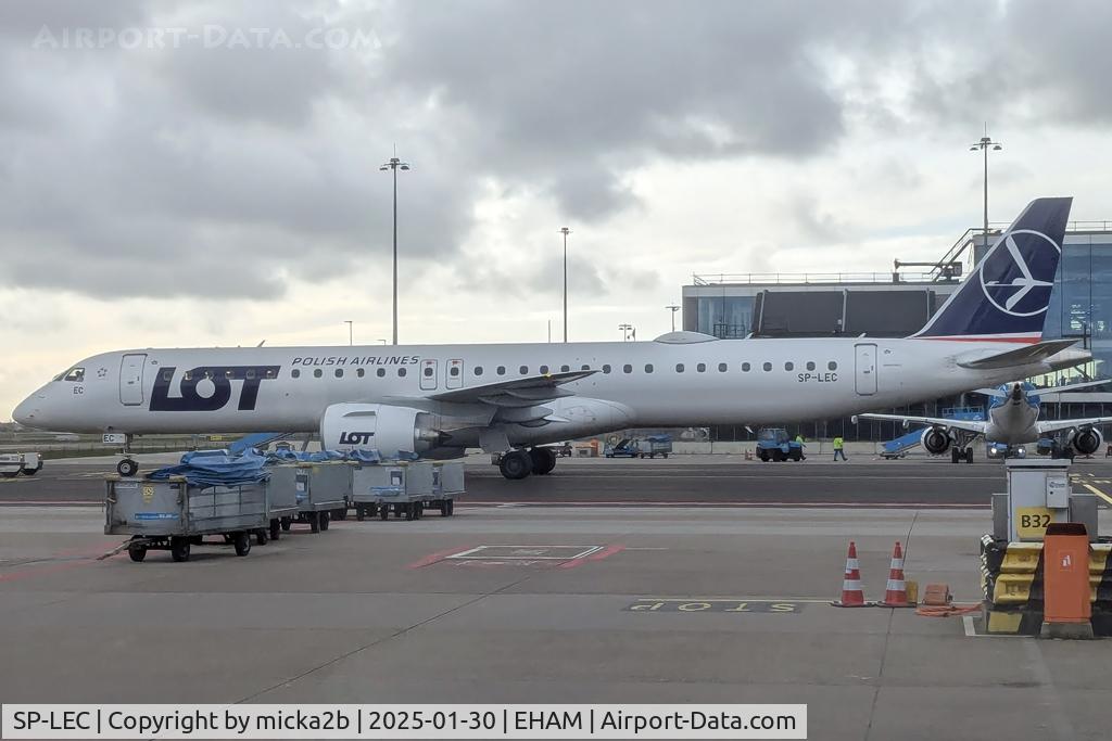 SP-LEC, 2024 Embraer E195-E2 C/N 19020135, Taxiing