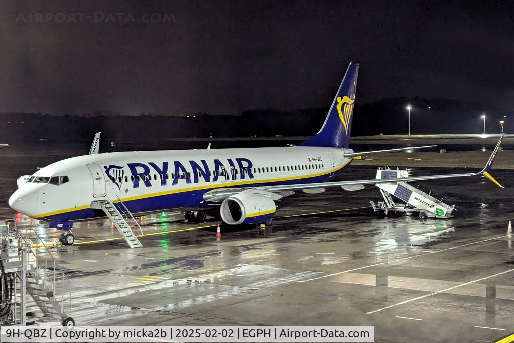 9H-QBZ, 2016 Boeing 737-8AS C/N 44721, Parked