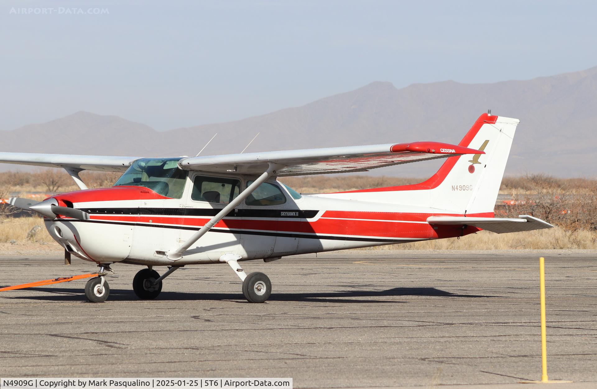 N4909G, 1979 Cessna 172N C/N 17273456, Cessna 172N