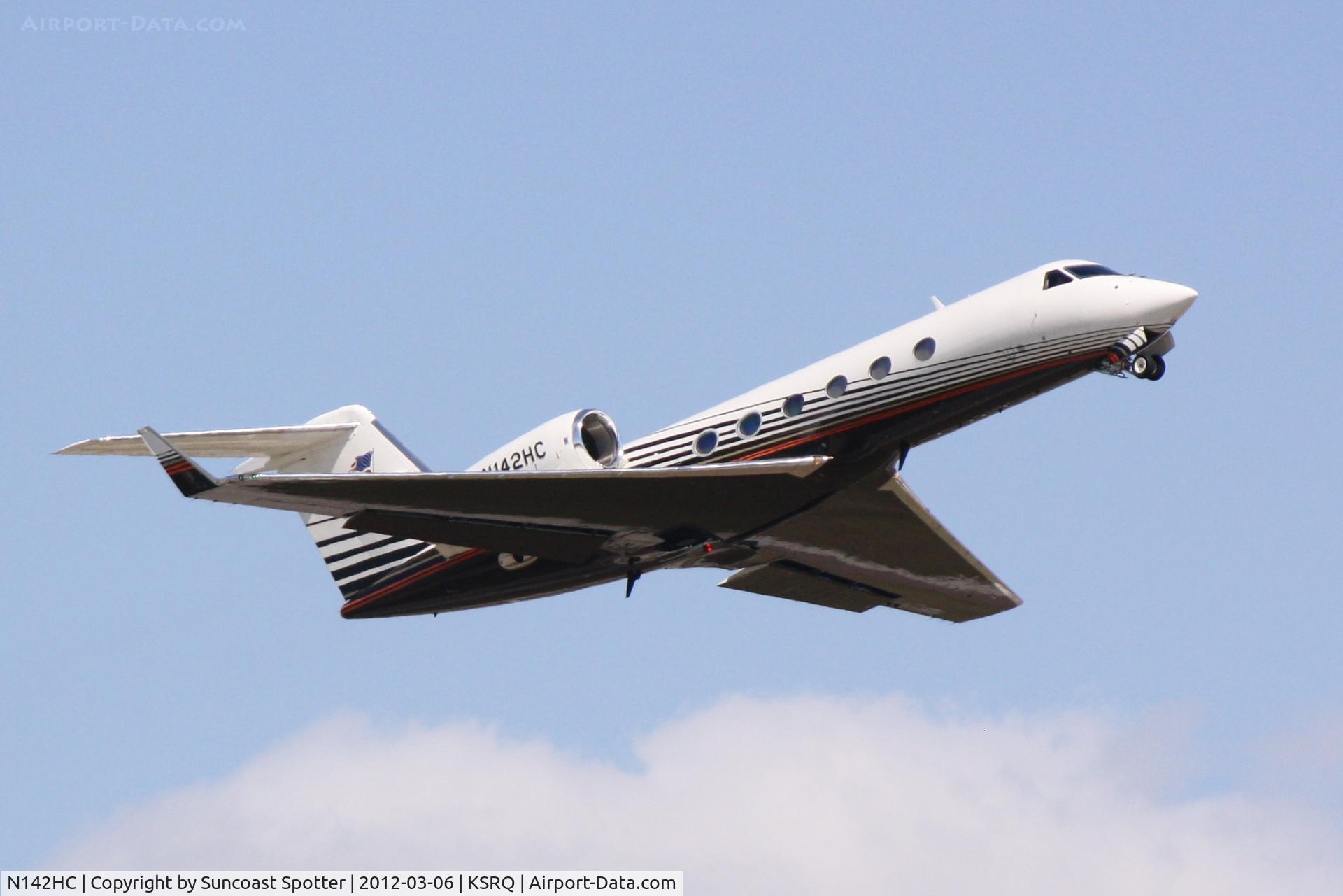N142HC, 2004 Gulfstream Aerospace GIV-X (G450) C/N 4007, N412HC departs Runway 14 at Sarasota-Bradenton International Airport enroute to Laurence G Hanscom Field
