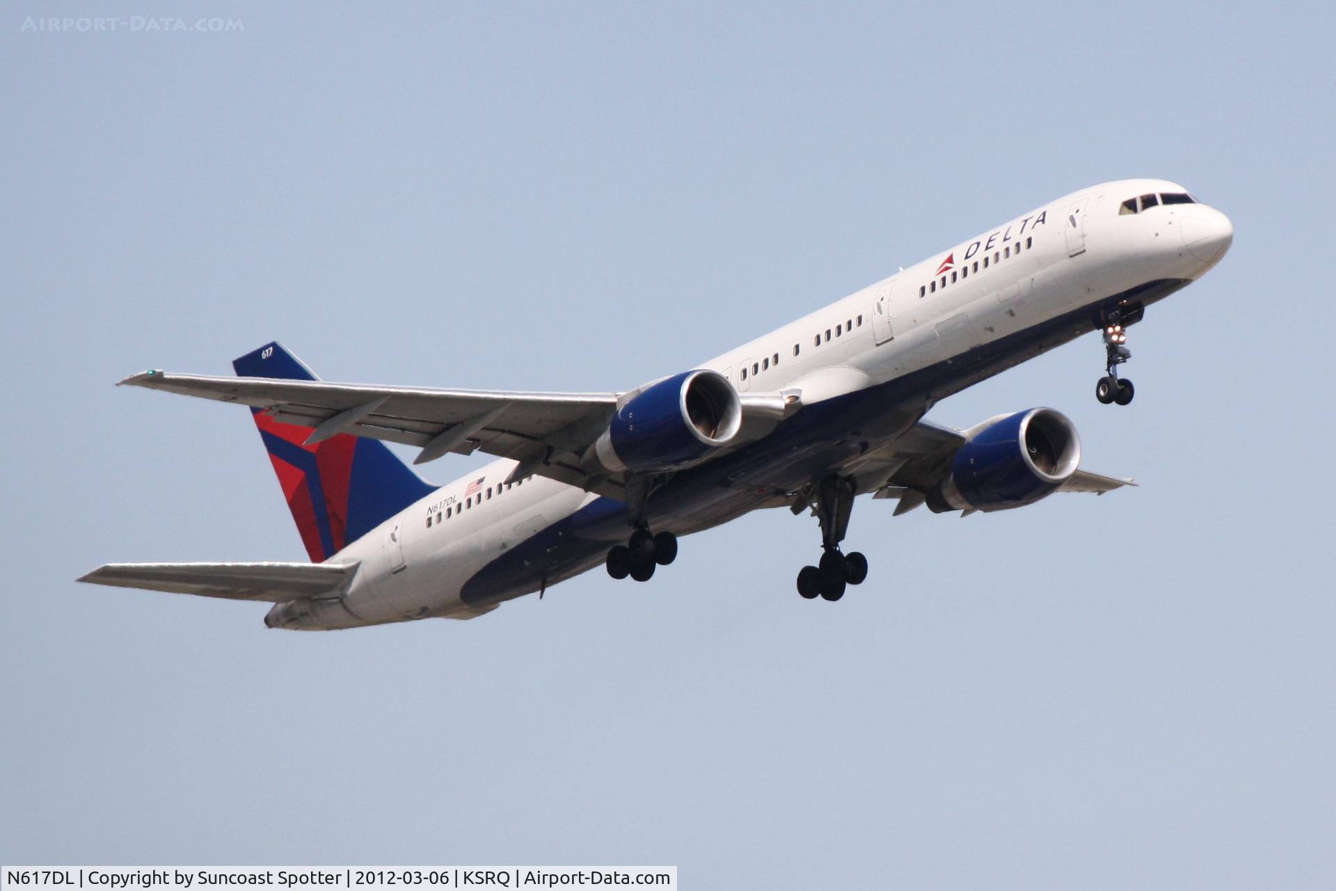 N617DL, 1986 Boeing 757-232 C/N 22907, Delta Flight 1953 departs Runway 14 at Sarasota-Bradenton International Airport enroute to Hartsfield-Jackson Atlanta International Airport