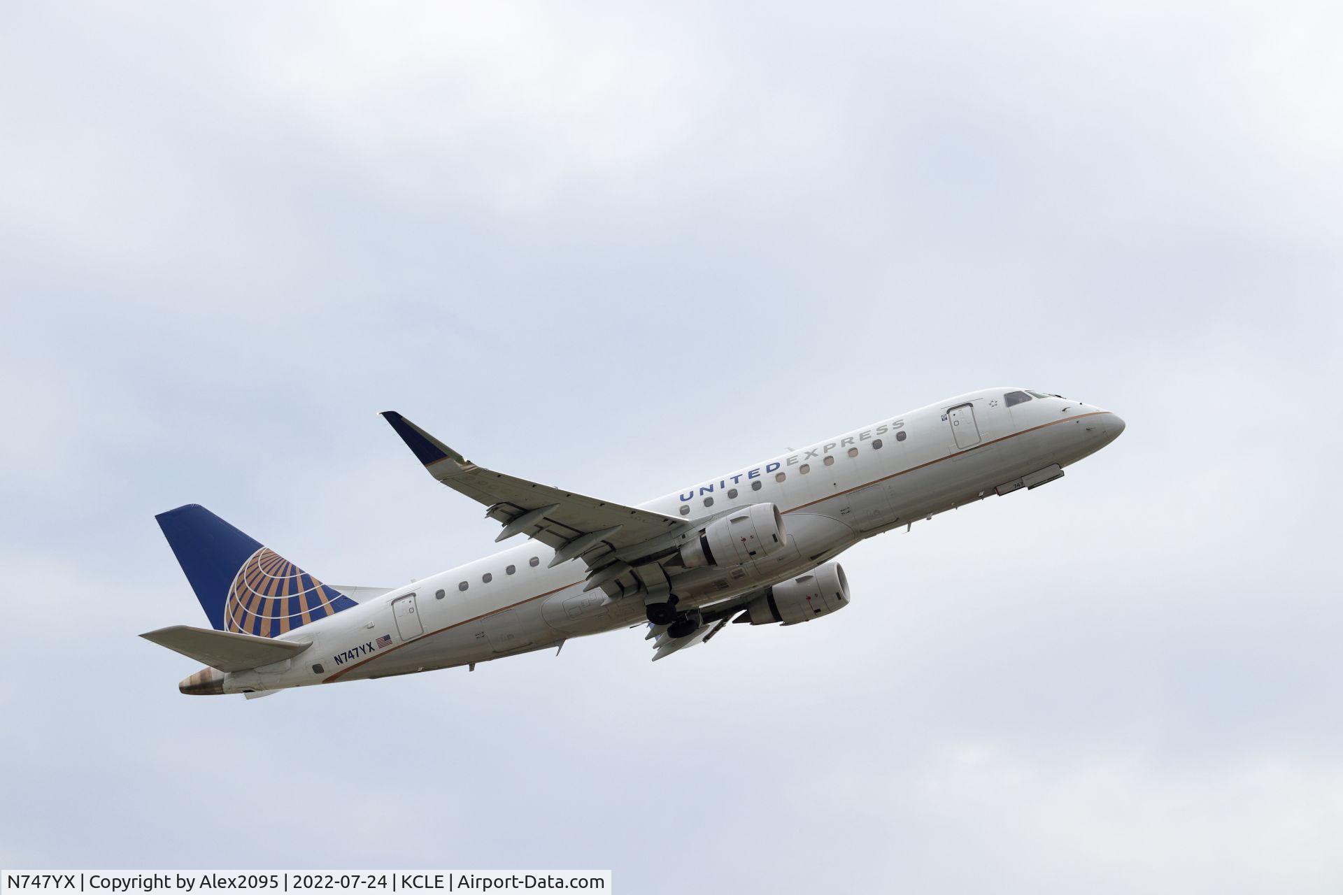 N747YX, 2017 Embraer 175LR (ERJ-170-200LR) C/N 17000676, United Express #3510 KCLE-KEWR