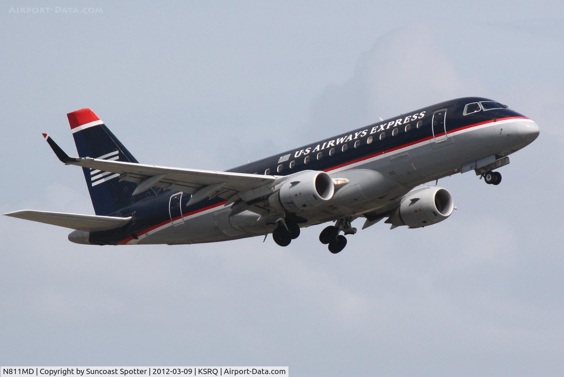 N811MD, 2004 Embraer 170SU (ERJ-170-100SU) C/N 17000028, Republic/US Air Flight 3430 departs Runway 14at Sarasota-Bradenton International Airport enroute to Reagan National Airport