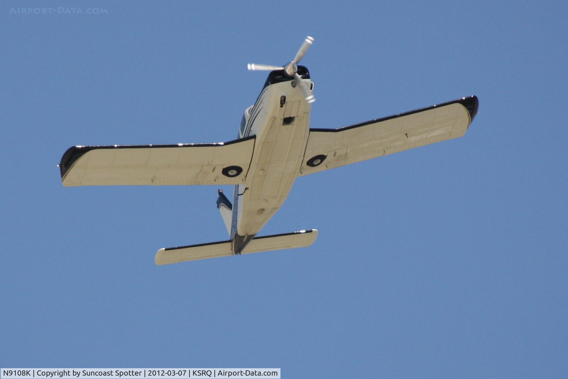N9108K, 1977 Piper PA-32R-300 Cherokee Lance C/N 32R-7880032, N9108K departs SRQ
