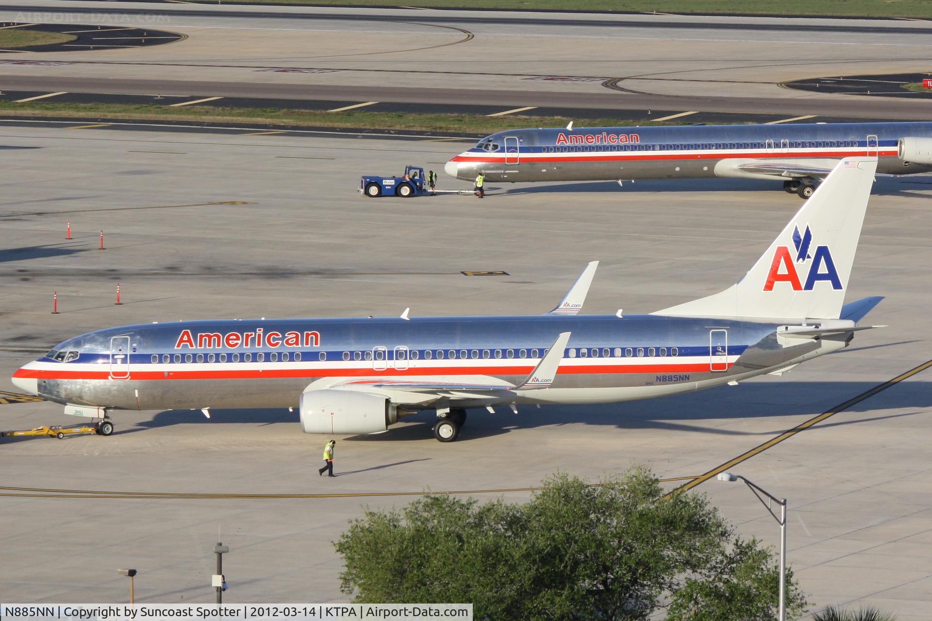 N885NN, Boeing 737-823 C/N 31139, American Flight 1850 prepares for departure from Tampa International Airport