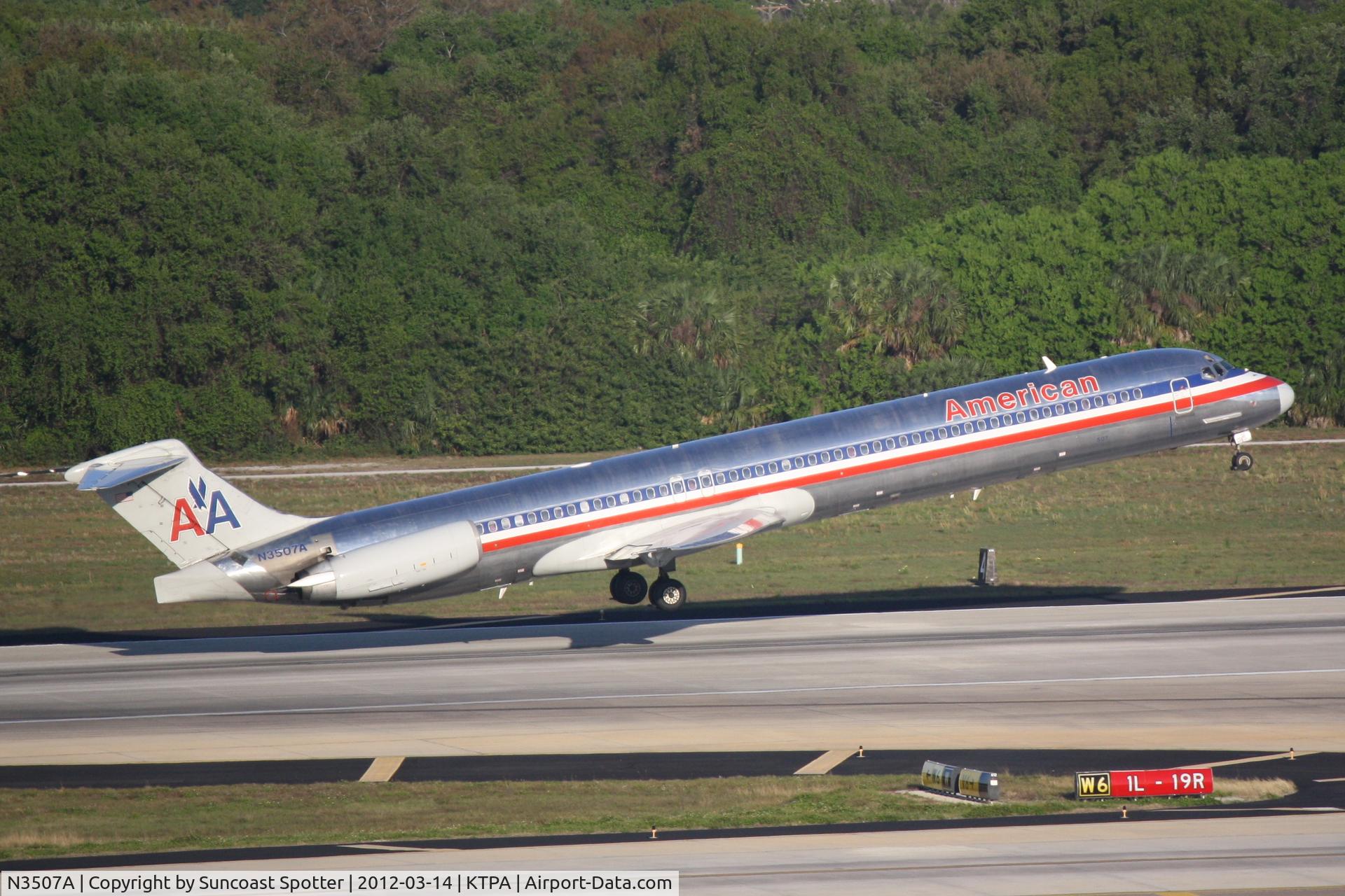 N3507A, 1989 McDonnell Douglas MD-82 (DC-9-82) C/N 49801, American Flight 1571 departs Runway 1L at Tampa International Airport enroute to Chicago-O'Hare International Airport