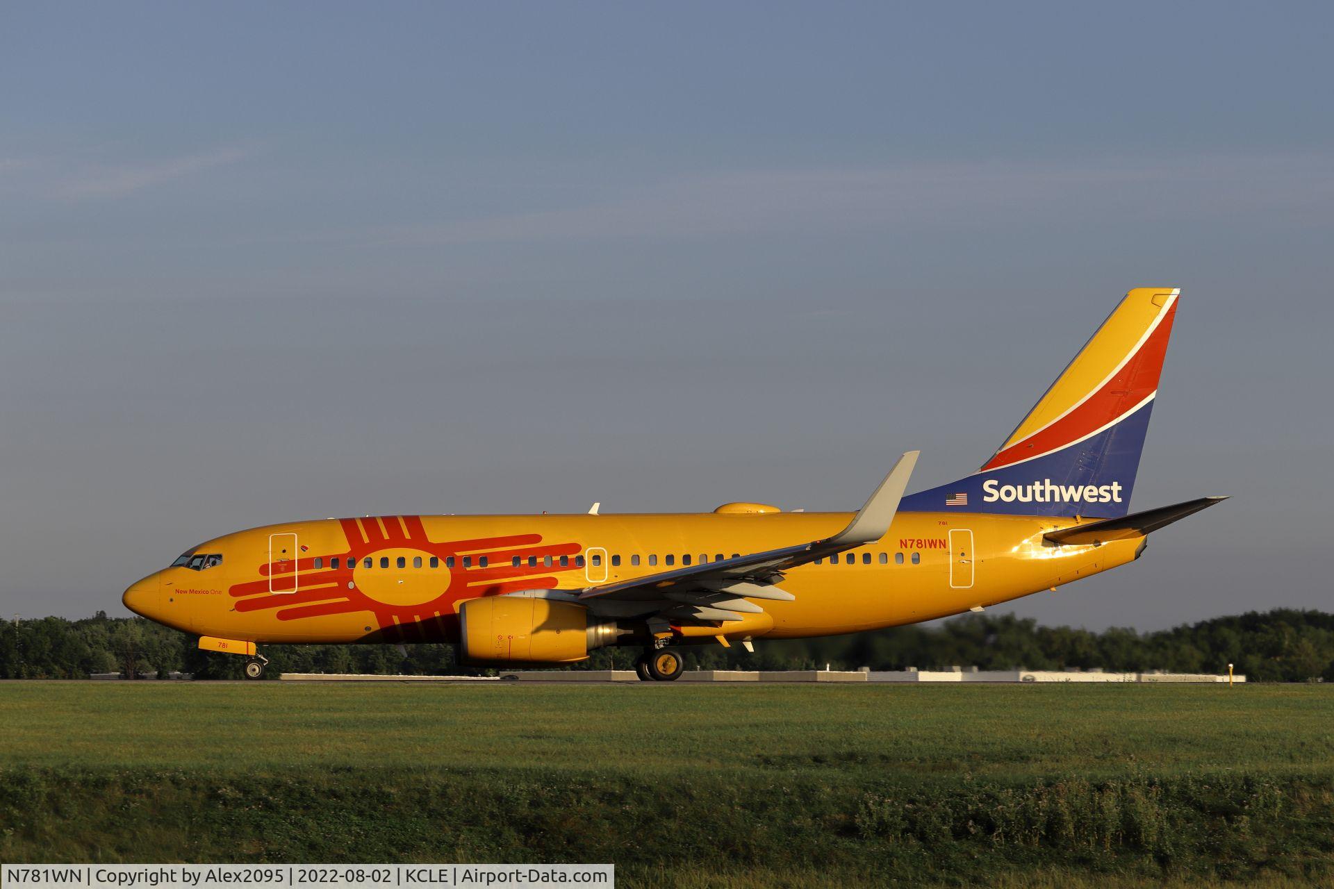 N781WN, 2000 Boeing 737-7H4 C/N 30601, Southwest #2893 KCLE-KMDW