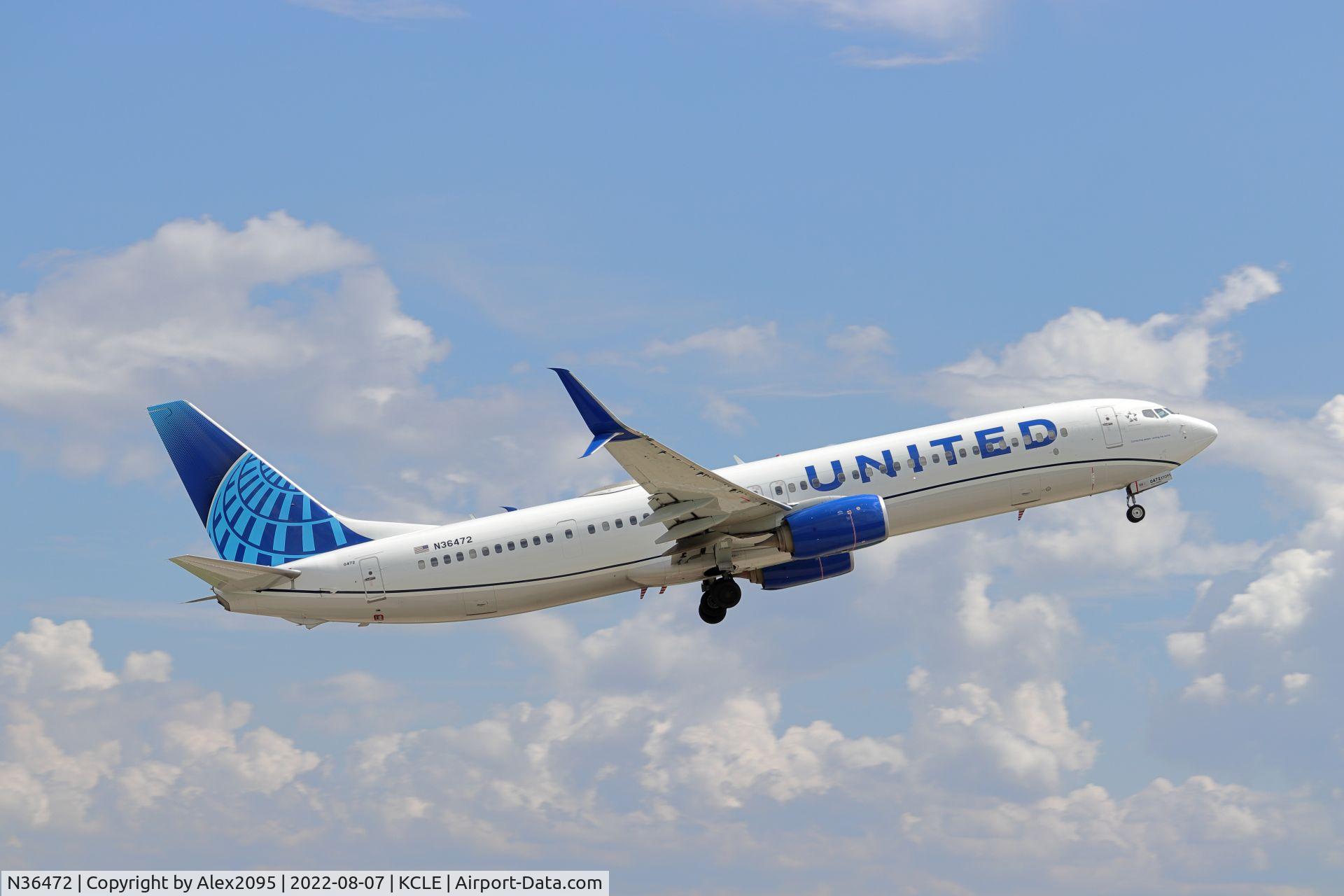 N36472, 2013 Boeing 737-924/ER C/N 31653, United #279 KCLE-KORD