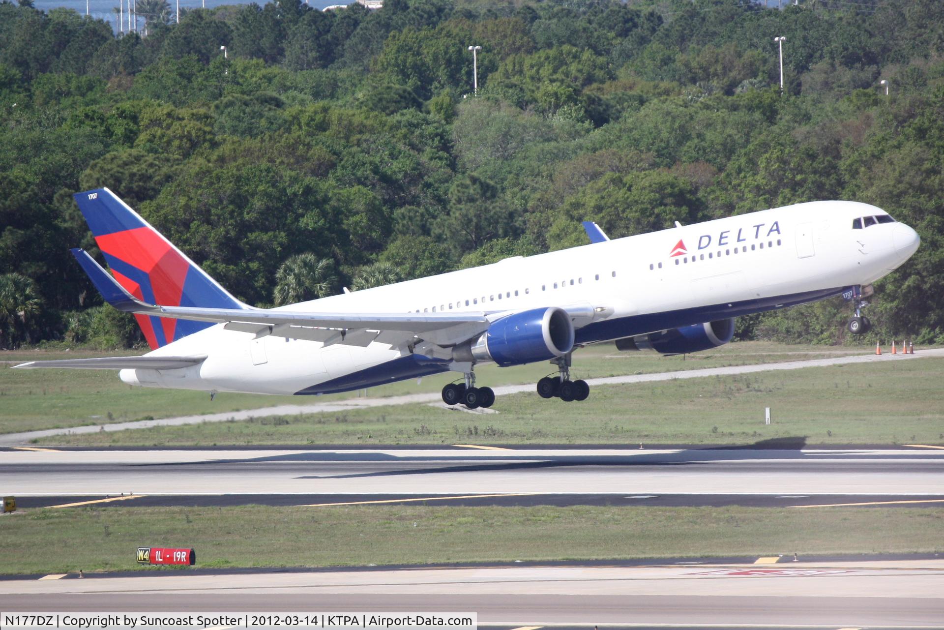 N177DZ, 1999 Boeing 767-332 C/N 29698, Delta Flight 1472 departs Runway 1L at Tampa International Airport enroute to Hartsfield-Jackson Atlanta International Airport
