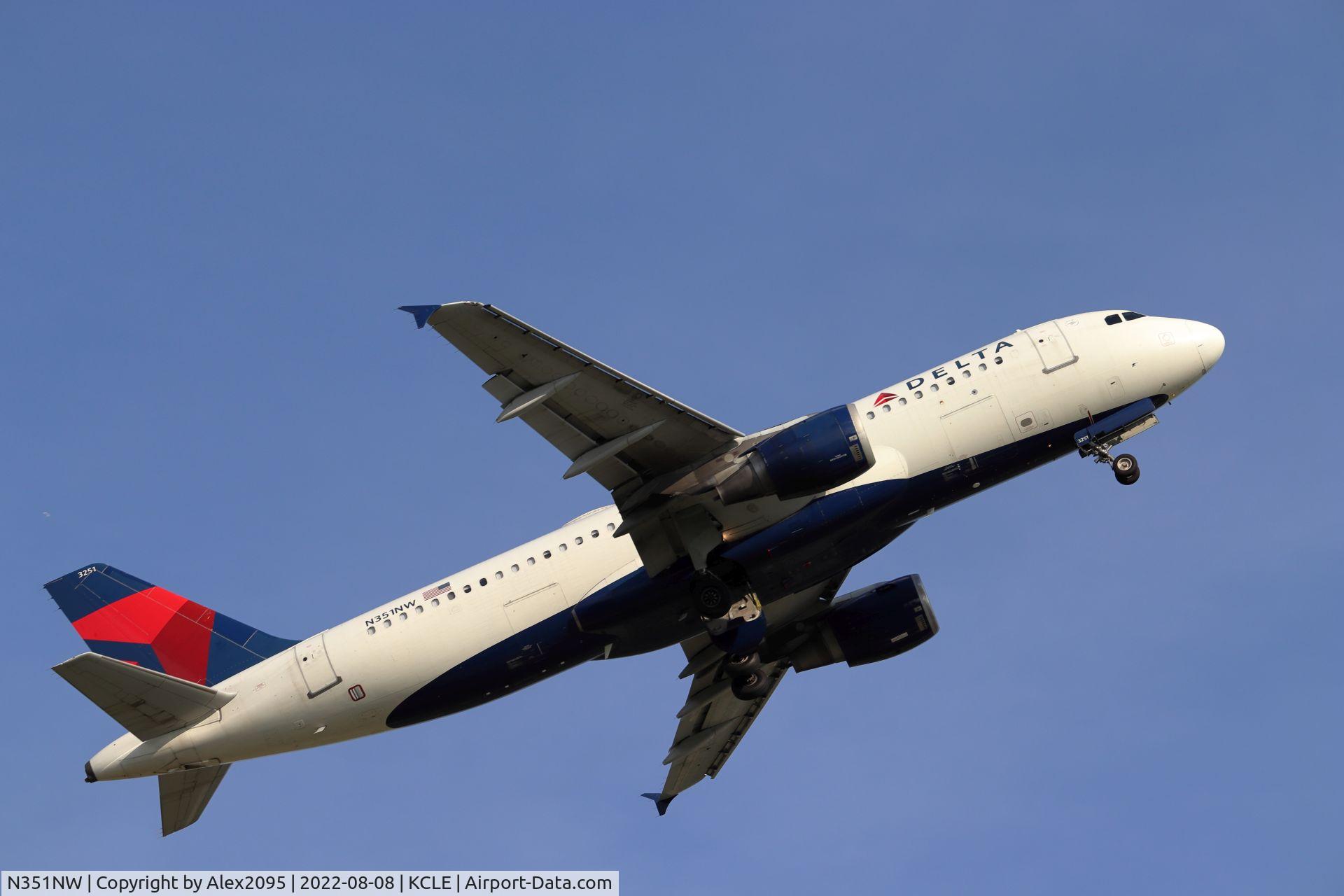 N351NW, 1997 Airbus A320-212 C/N 766, Delta #665 KCLE-KATL