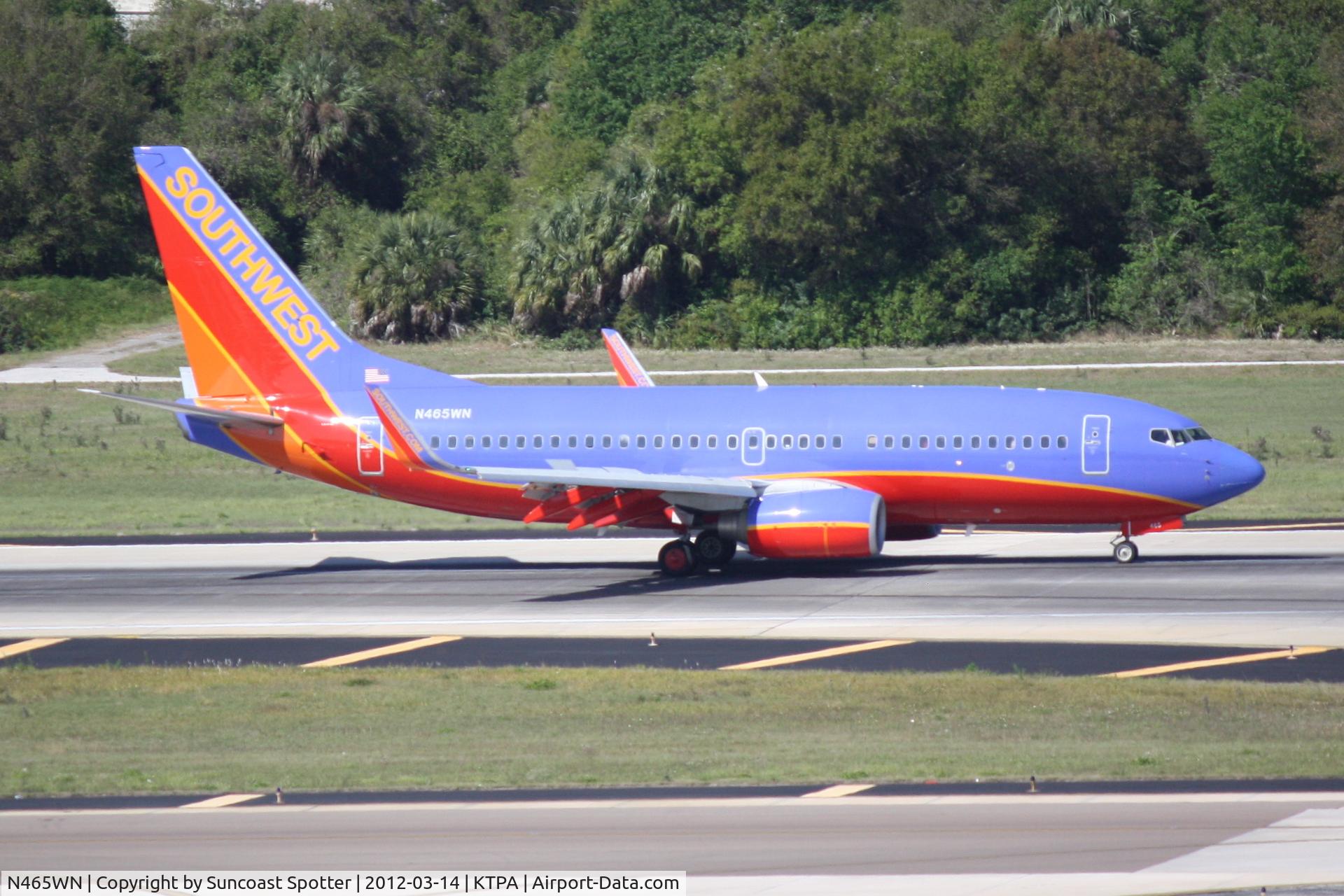 N465WN, 2004 Boeing 737-7H4 C/N 33829, Southwest Flight 807 on Runway 1L at Tampa International Airport following a flight from Palm Beach International Airport