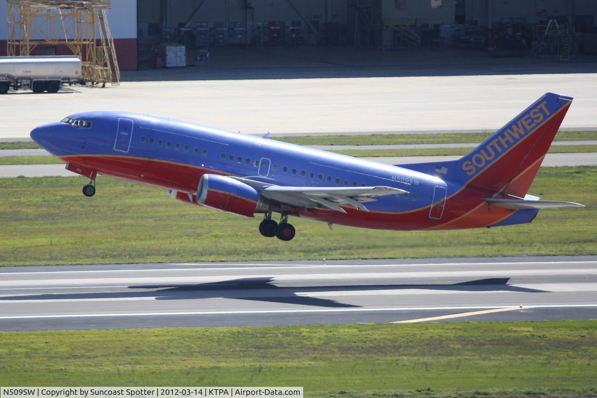 N509SW, 1990 Boeing 737-5H4 C/N 24186, Southwest Flight 487 departs Runway 1R at Tampa International Airport enroute to Philadelphia International Airport