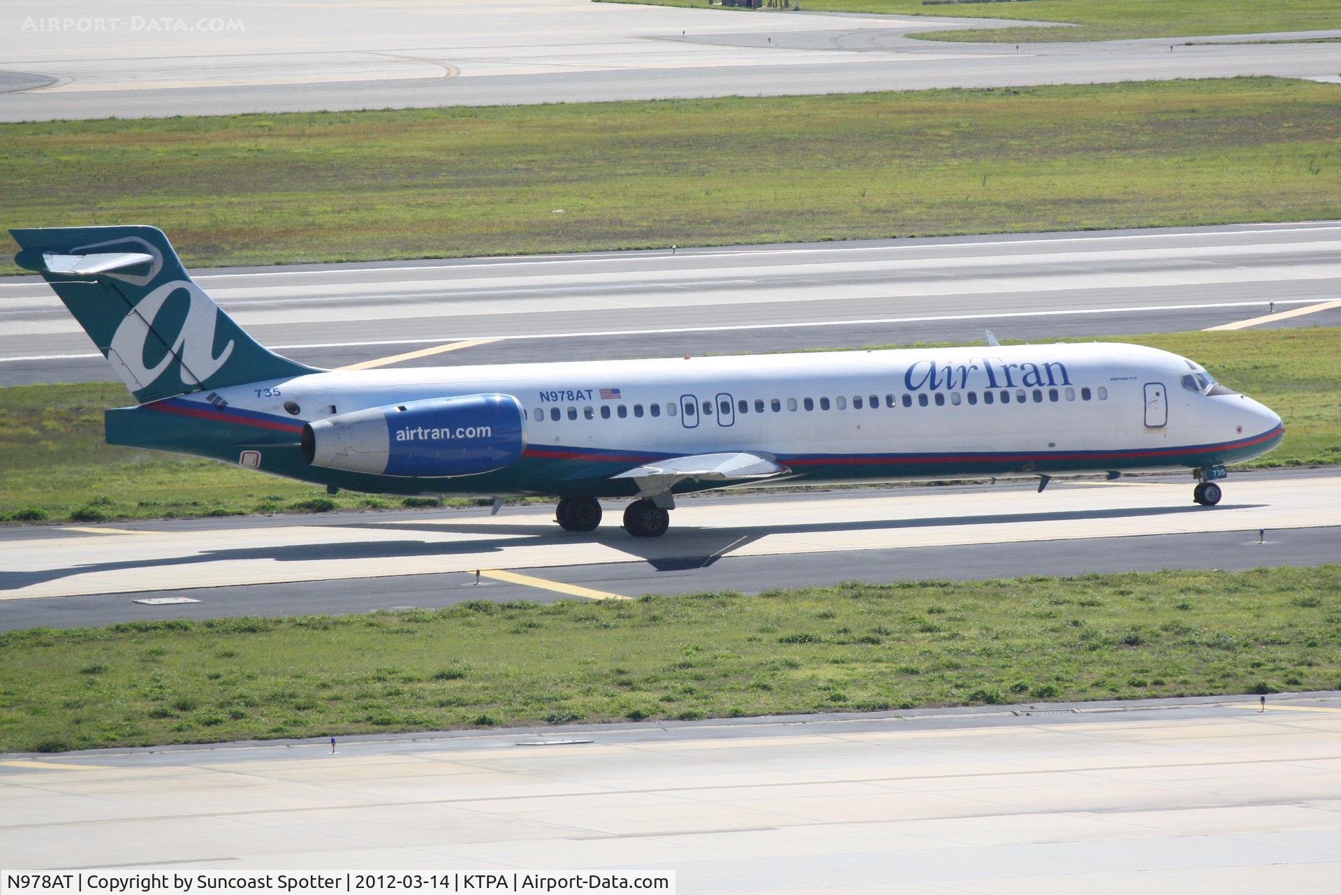 N978AT, 2002 Boeing 717-200 C/N 55037, AirTran Flight 1045 taxis for departure at Tampa International Airport