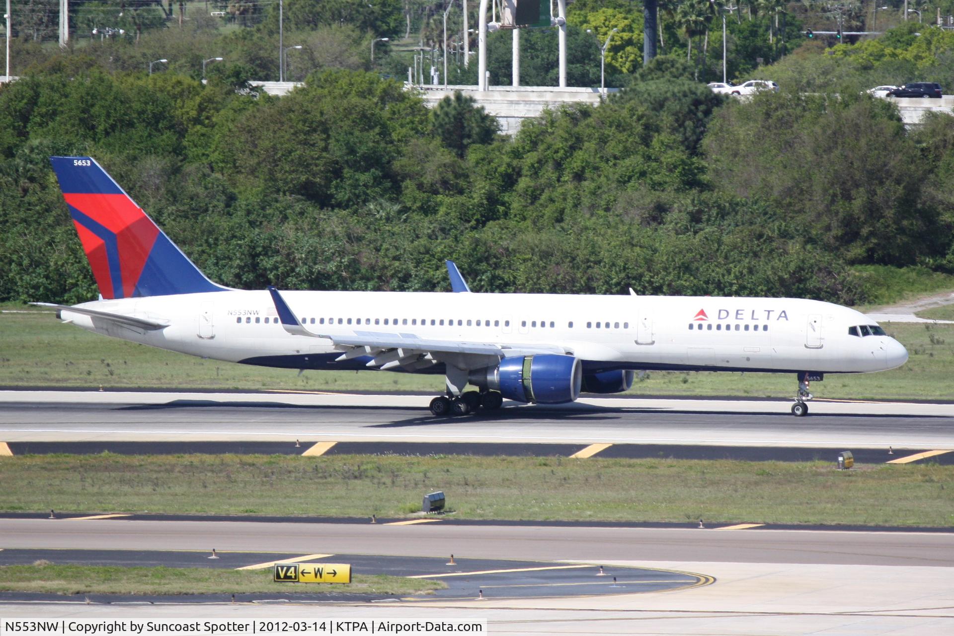 N553NW, 2001 Boeing 757-251 C/N 26500, Delta Flight 1991 arrives on Runway 1L at Tampa International Airport following a flight from Hartsfield-Jackson Atlanta International Airport