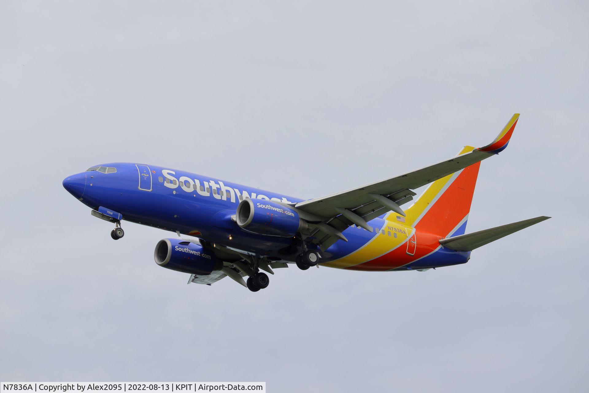 N7836A, 1999 Boeing 737-7L9 C/N 28010, Southwest #4305 KDEN-KPIT