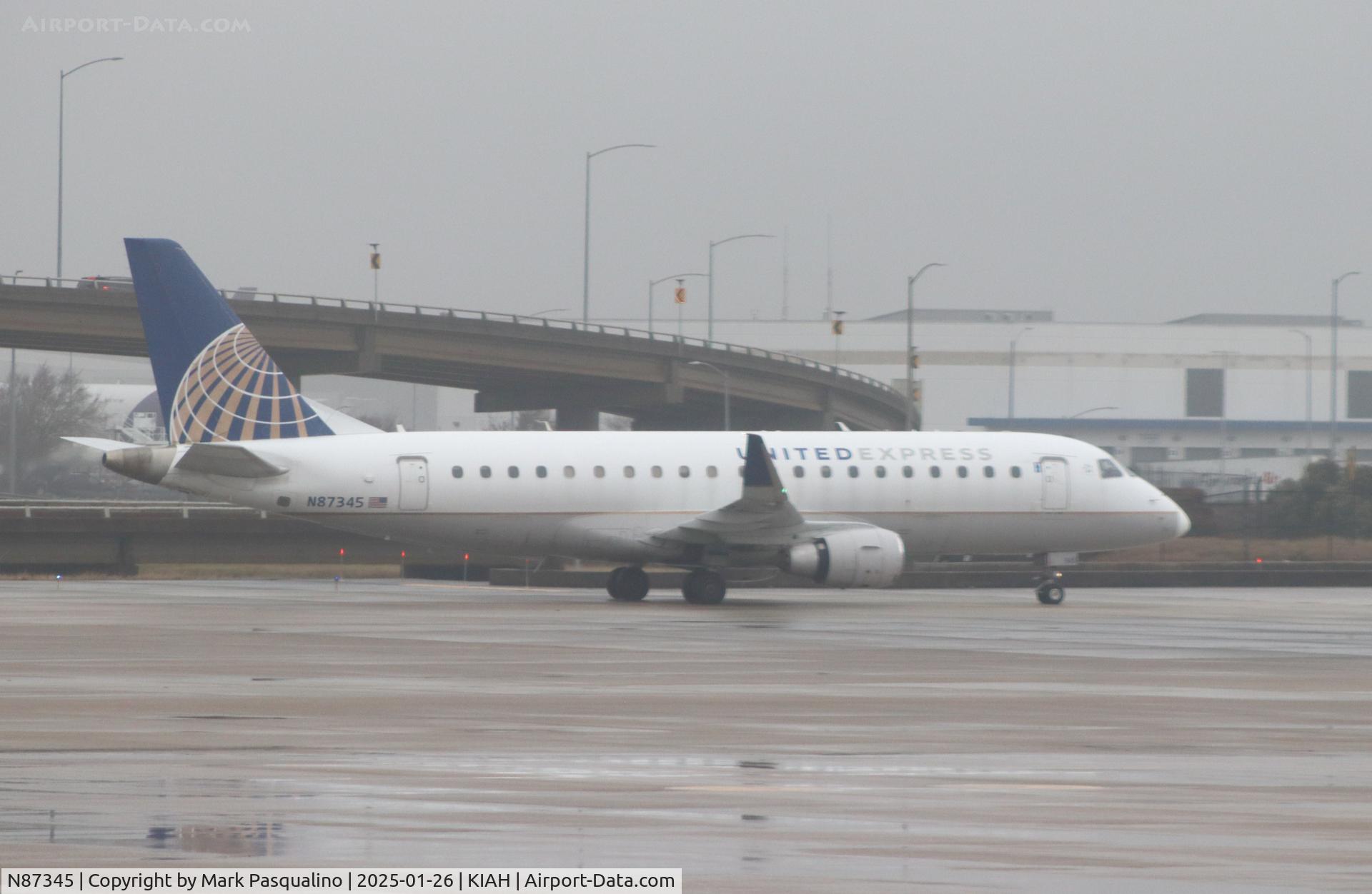 N87345, 2016 Embraer 175LR (ERJ-170-200LR) C/N 17000582, ERJ-170-200LR