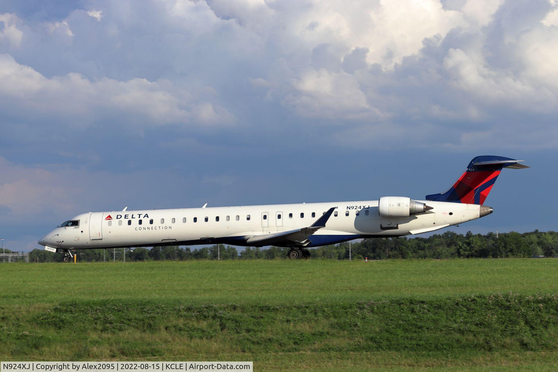 N924XJ, 2008 Bombardier CRJ-900ER (CL-600-2D24) C/N 15179, Delta Connection #5076 KCLE-KDTW