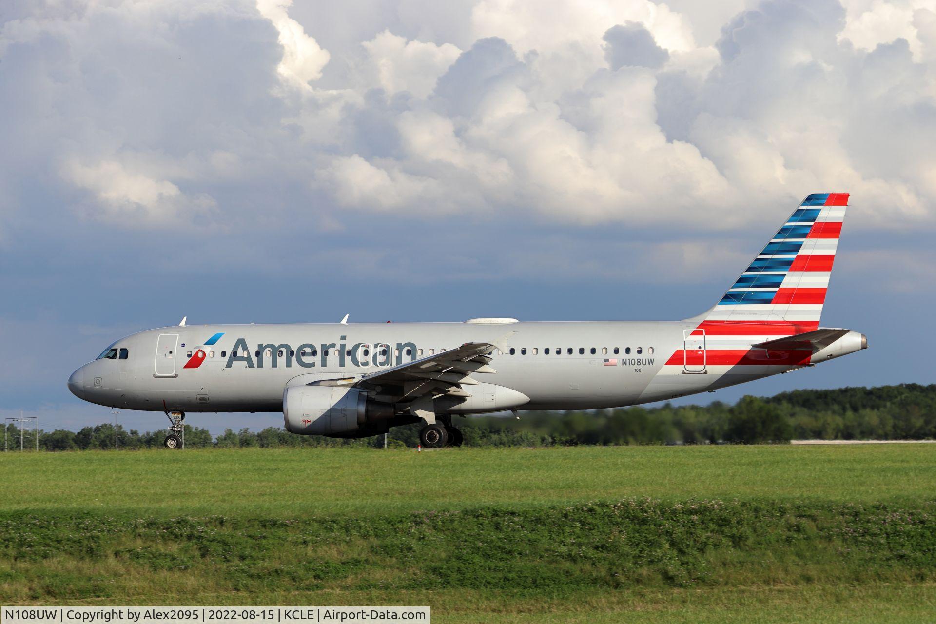 N108UW, 1999 Airbus A320-214 C/N 1061, American #1267 KCLE-KCLT