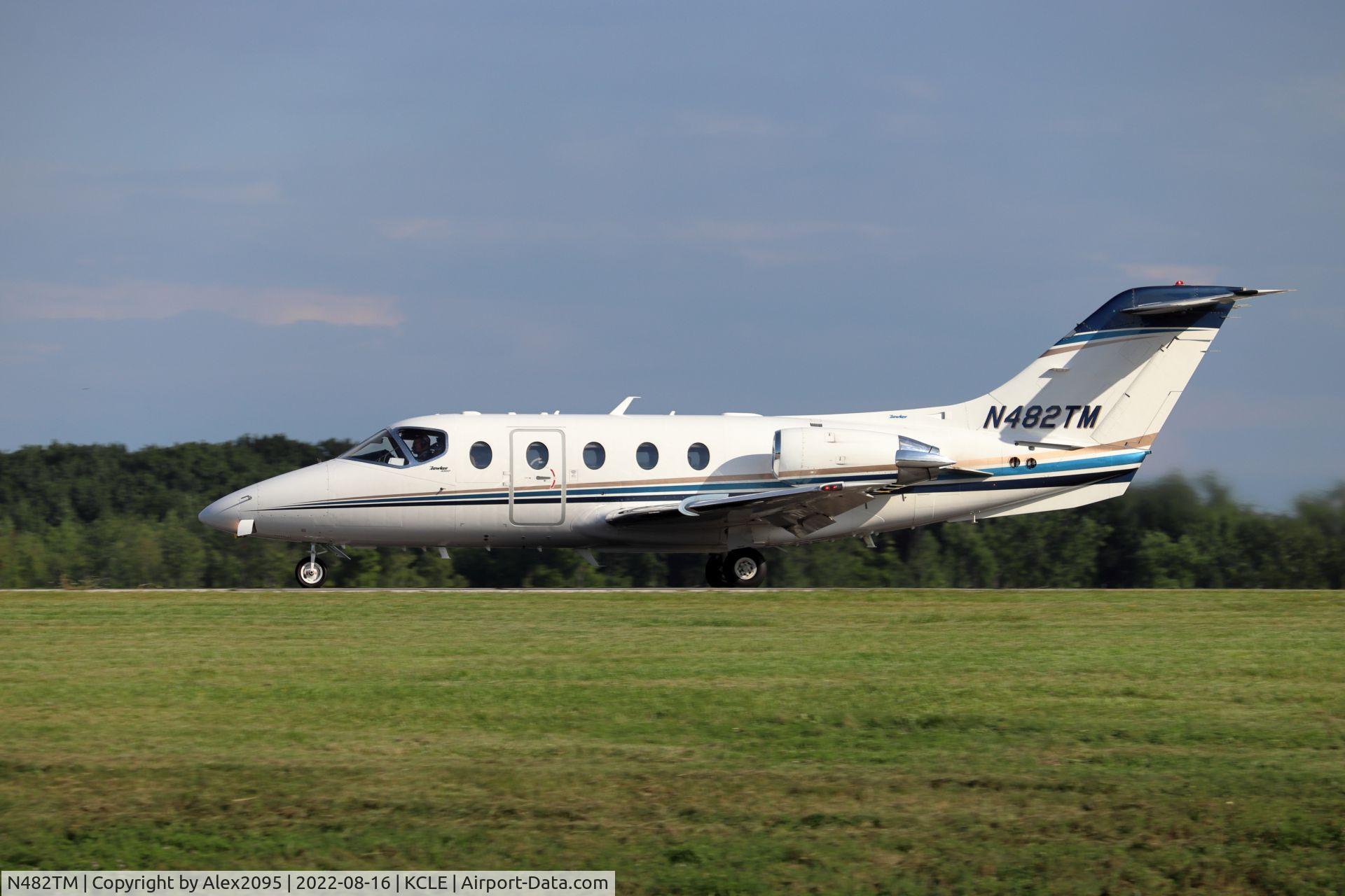 N482TM, 2008 Hawker Beechcraft 400XP C/N RK-538, Wheels Up #482 KCLE-KHPN
