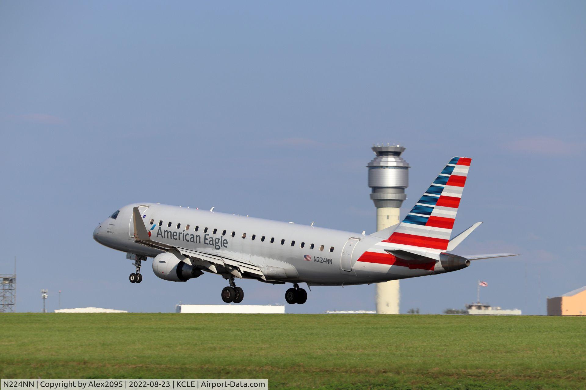 N224NN, 2016 Embraer 175LR (ERJ-170-200LR) C/N 17000536, American Eagle #3926 KORD-KCLE