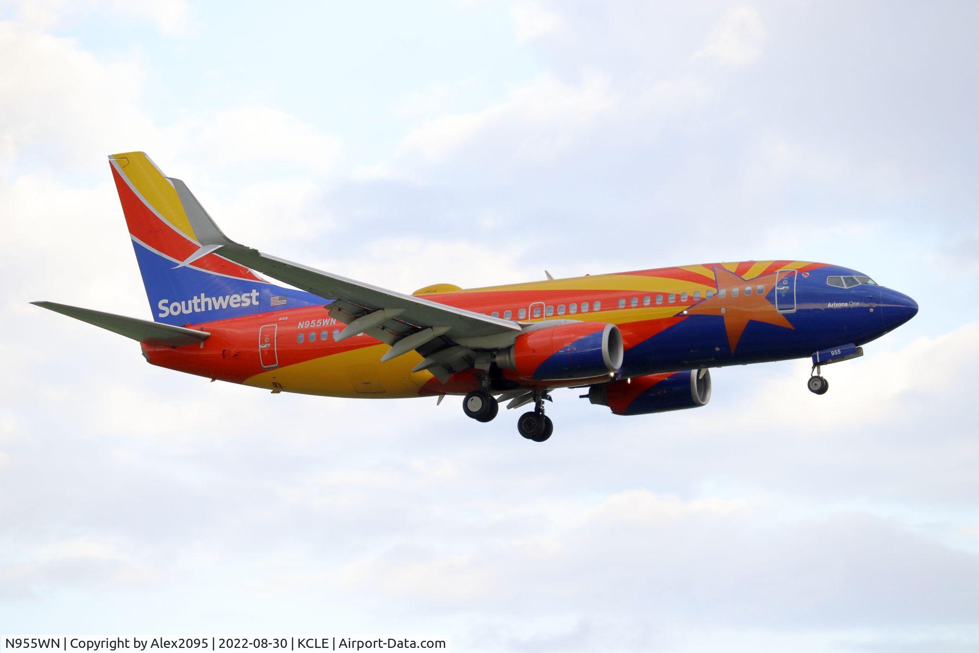 N955WN, 2011 Boeing 737-7H4 C/N 36671, Southwest #1695 KMDW-KCLE