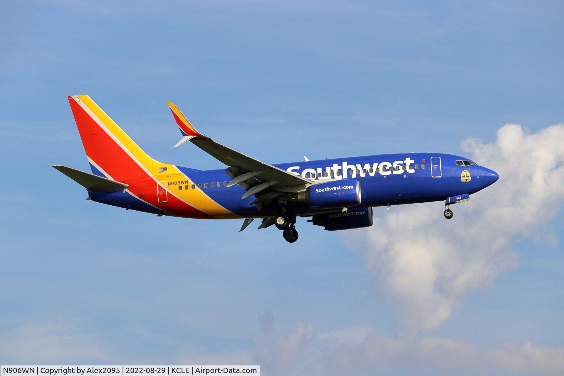 N906WN, 2008 Boeing 737-7H4 C/N 36887, Southwest #8505 KSTL-KCLE