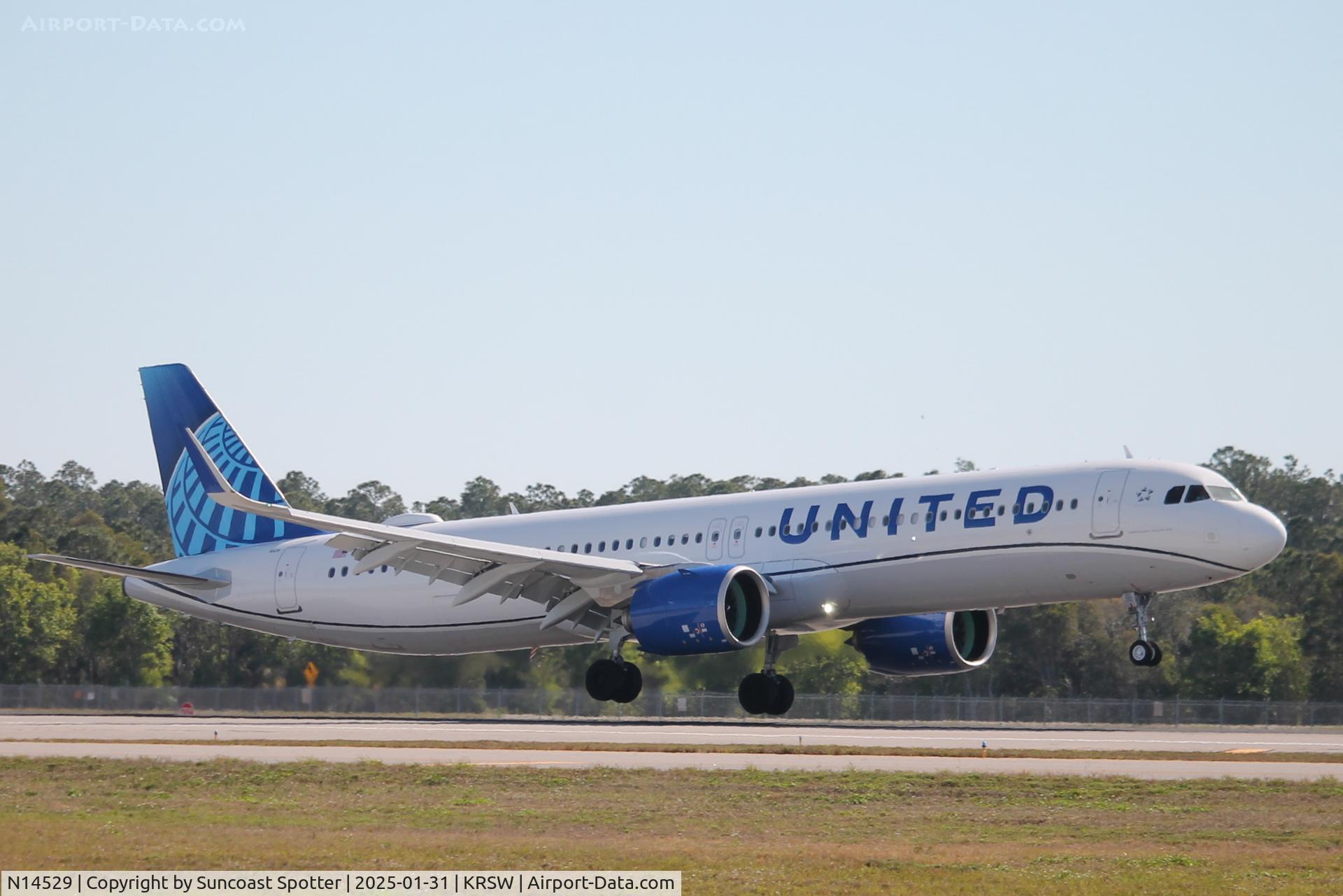 N14529, 2024 Airbus A321-271NX C/N 12120, United Flight 1740 arrives on Runway 24 at Southwest Florida International Airport following flight from Chicago-O’Hare International Airport