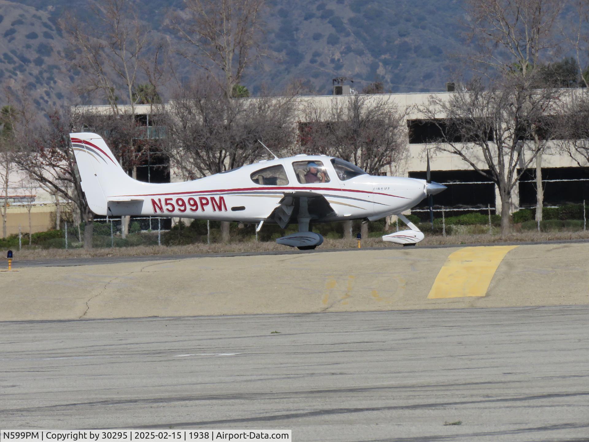 N599PM, 2004 Cirrus SR22 C/N 1246, Taxiing