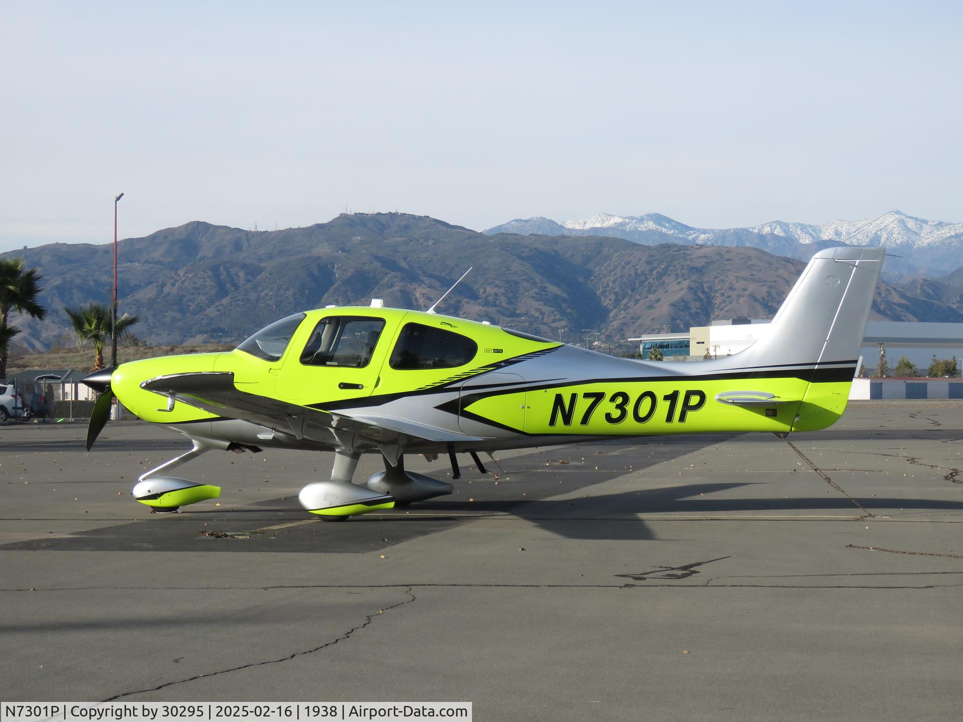 N7301P, 2024 Cirrus Design Corp SR22T C/N 10336, Parked