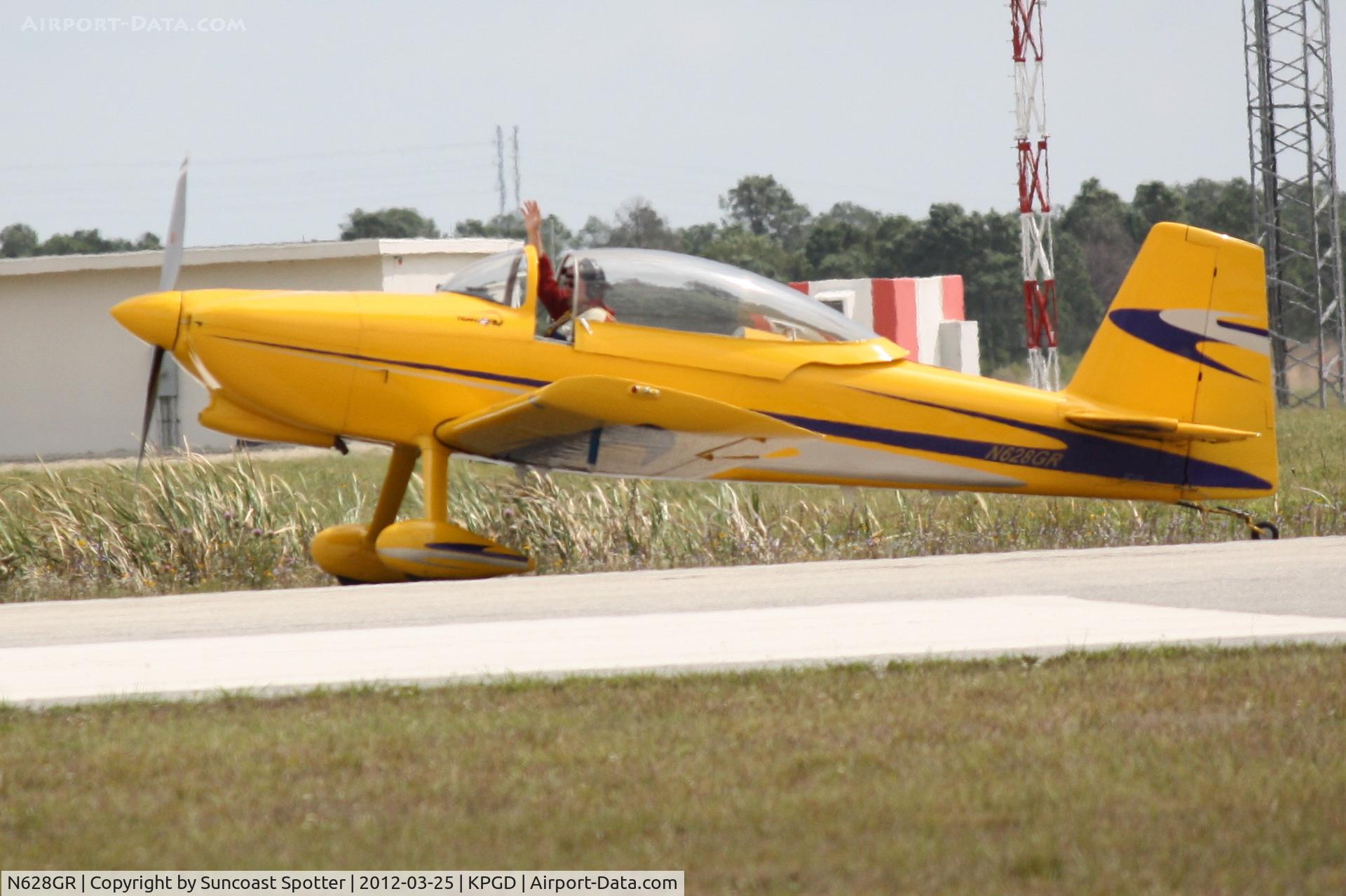 N628GR, 2000 Vans RV-8 C/N 80745, Team RV performs during the Florida International Air Show at Charlotte County Airport