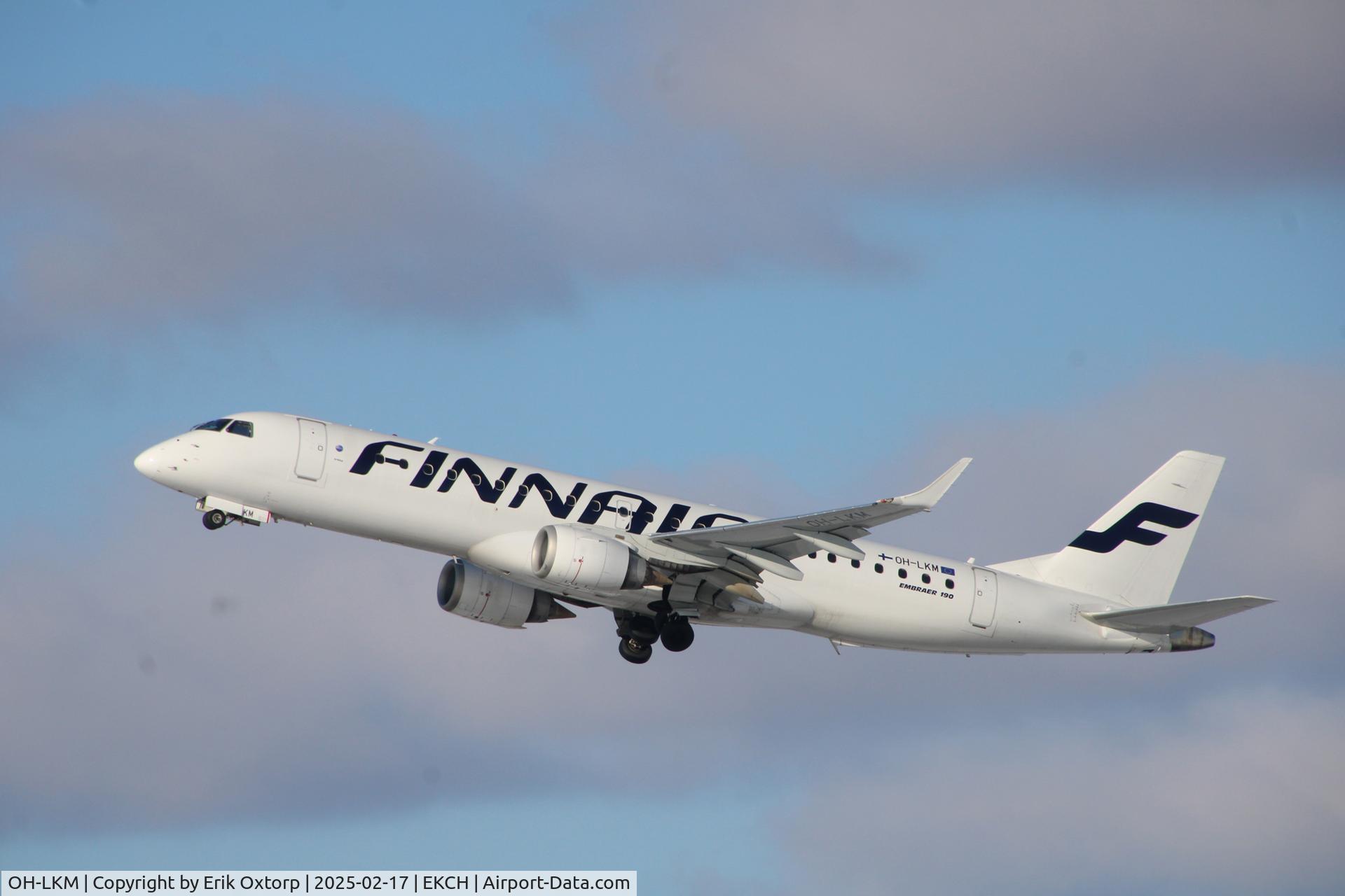 OH-LKM, 2008 Embraer 190LR (ERJ-190-100LR) C/N 19000160, OH-LKM take off rw 22L