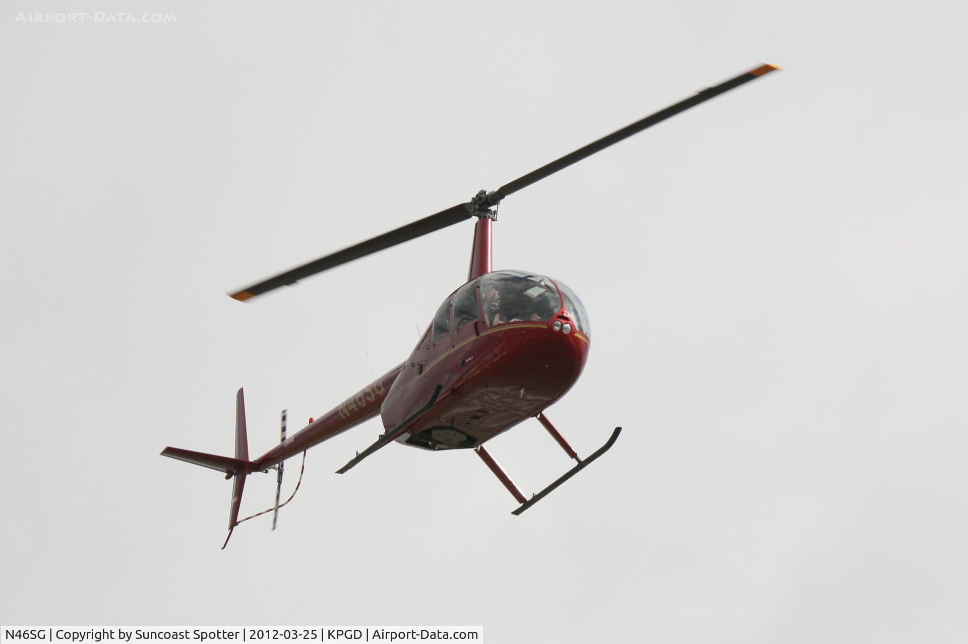 N46SG, 2004 Robinson R44 C/N 1413, Robinson R-44 provides helicopter rides during the Florida International Air Show at Charlotte County Airport