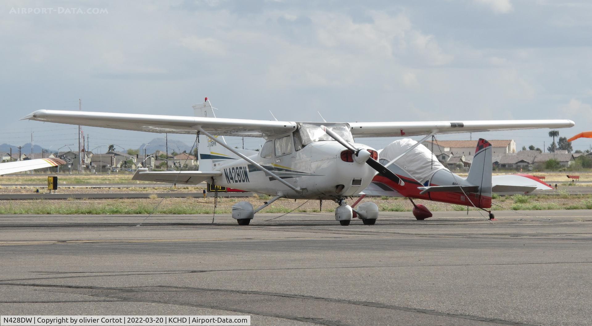 N428DW, 2001 Cessna 172S C/N 172S8708, march 2022