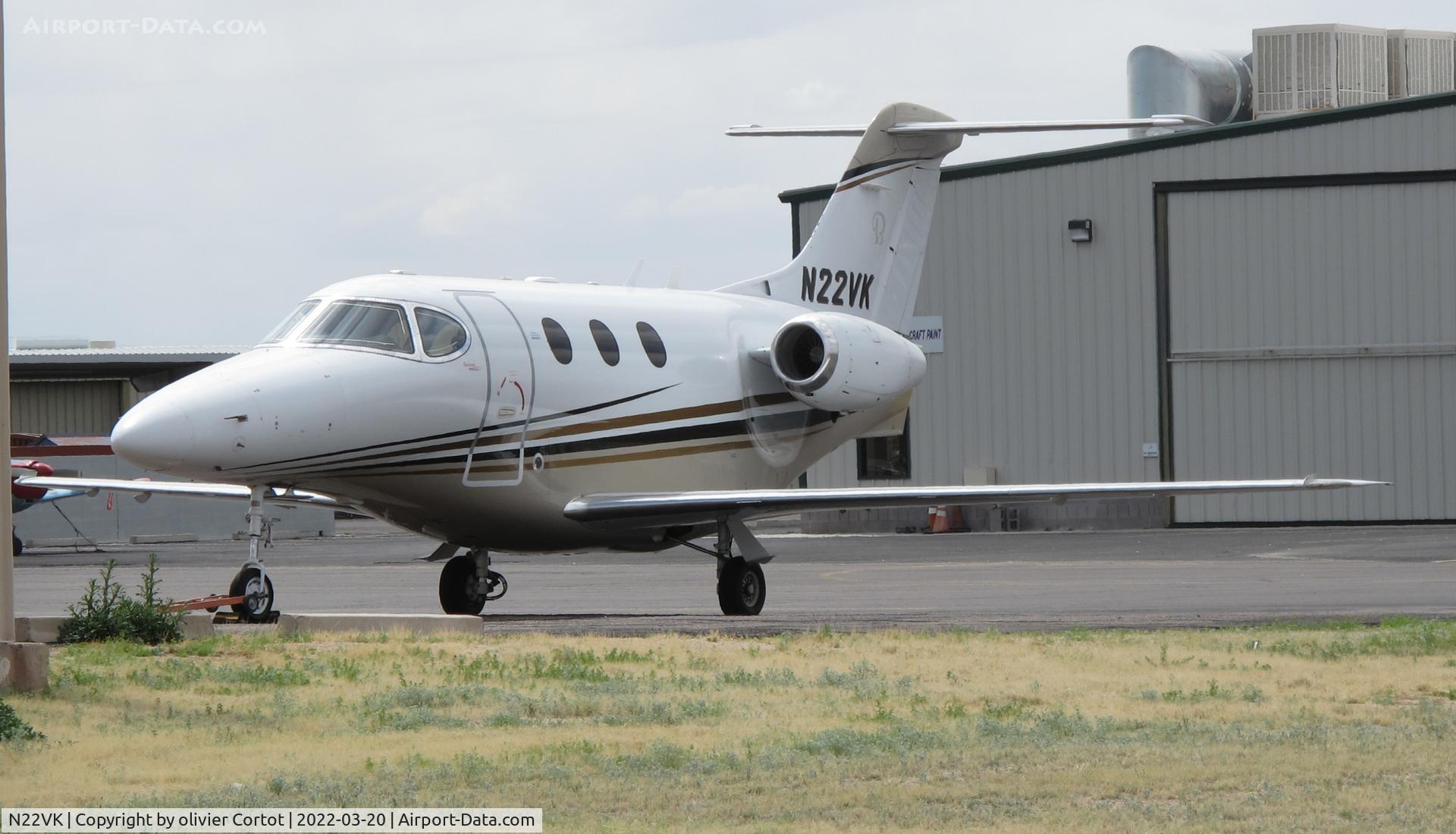N22VK, 2005 Beech 390 Premier 1 C/N RB-140, Falcon field AZ