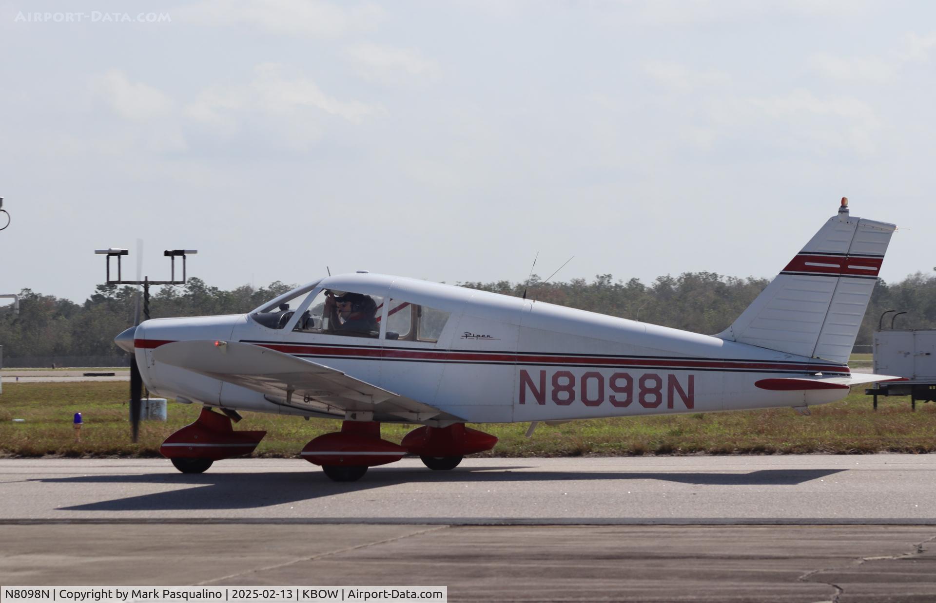 N8098N, 1968 Piper PA-28-140 C/N 28-25342, Piper PA-28-140