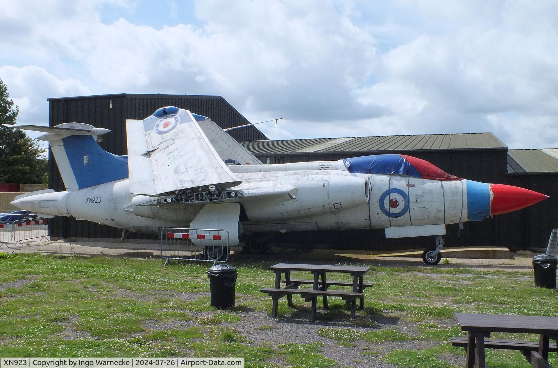 XN923, 1962 Blackburn Buccaneer S.1 C/N B3-03-61, Blackburn Buccaneer S1 at the Gatwick Aviation Museum, Charlwood
