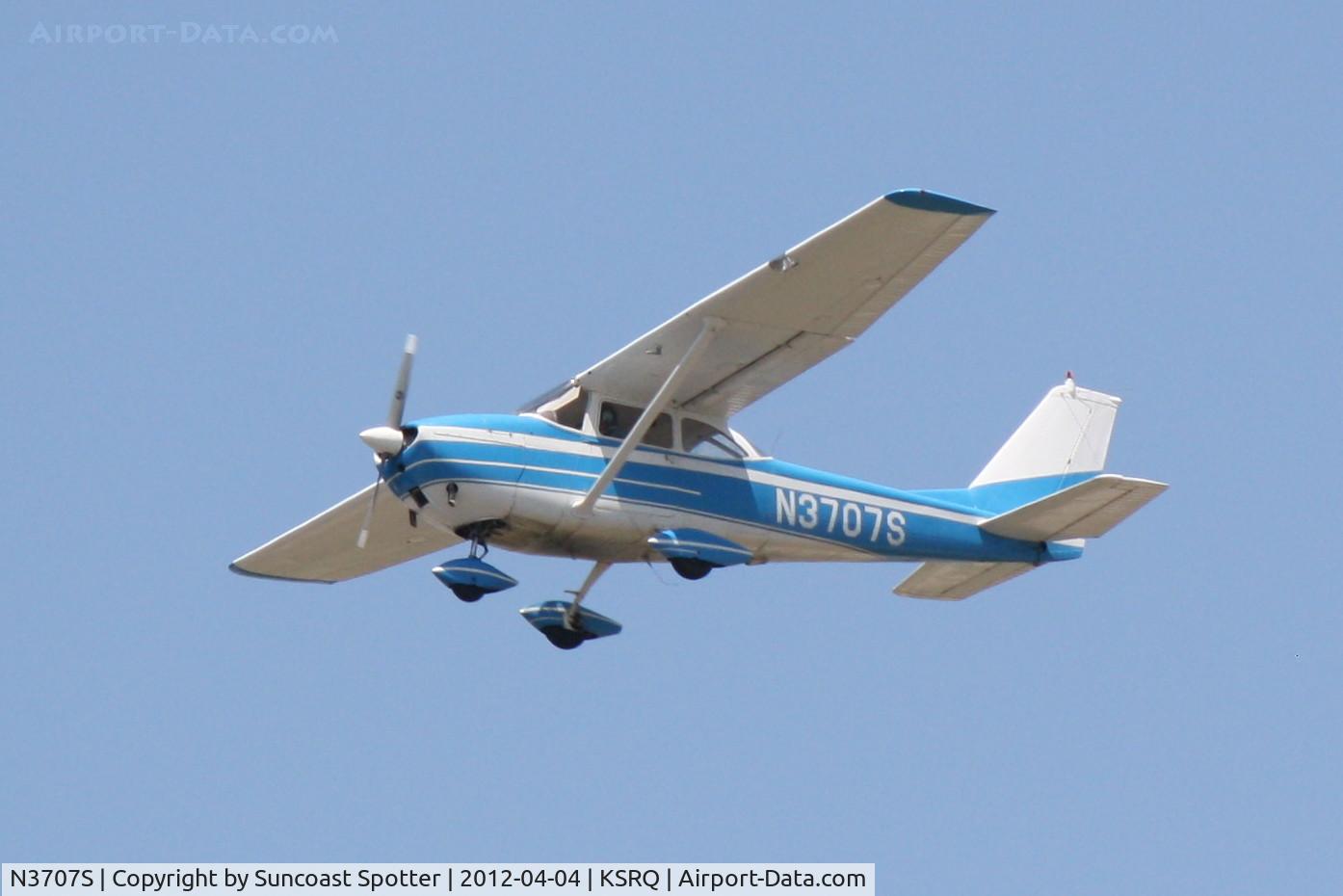 N3707S, 1963 Cessna 172E C/N 17250907, N3707S departs Runway 22 at Sarasota-Bradenton International Airport